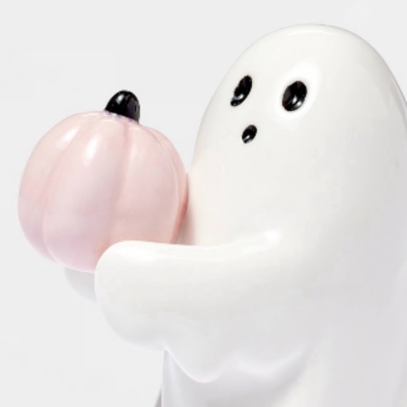 Small Ghost Figurine with Pink Pumpkin - Picture 4 of 4